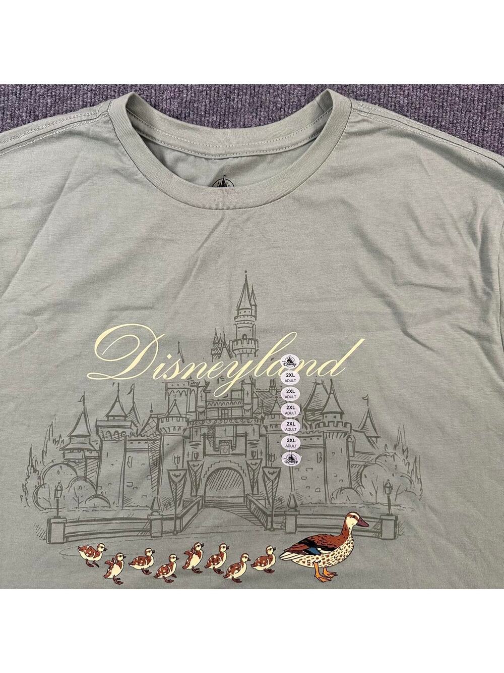 NEW Disney Parks Women’s Disneyland Ducks 2026 Spring Crewneck T-Shirt 2XL